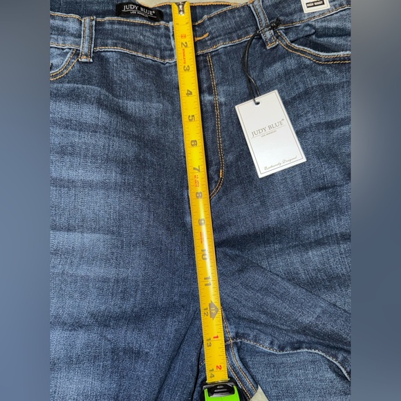 Judy Blue Dark Wash Jeans - Picture 9 of 9